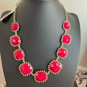 Towne & Reese Sarah Larkin Red Acrylic & Gold Tone Necklace 18” B16